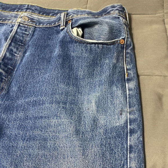 Levi’s 501 button fly jeans. 42x32 - Picture 5 of 5